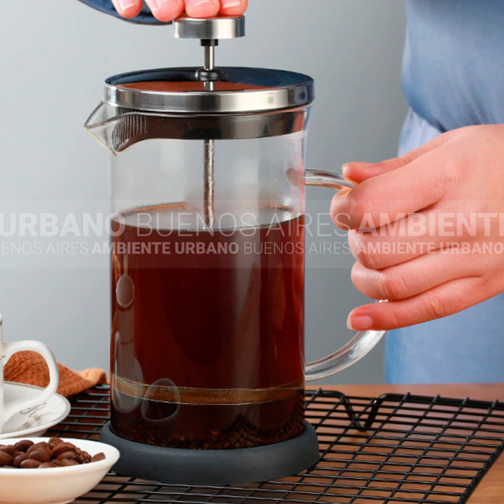 Ambiente Urbano - Cafetera Manual Embolo 600 mL Vidrio y Acero